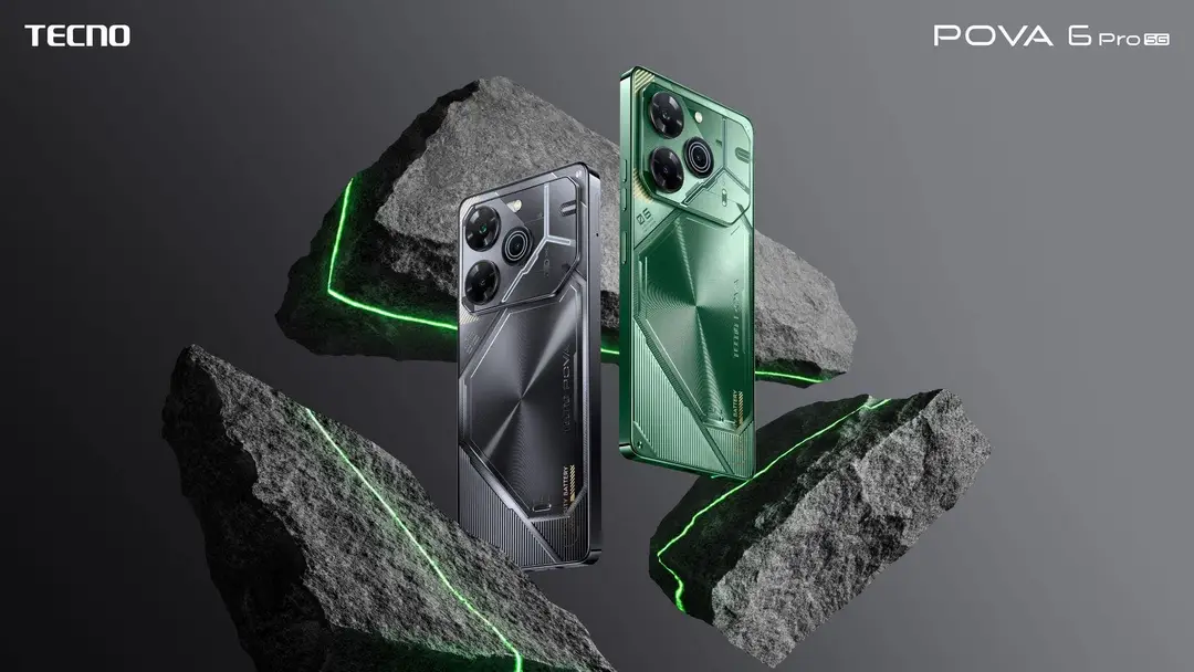 02 two colors of pova 6 pro 5g