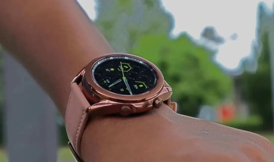 10 fitness trackers in singapore in 2022 samsung galaxy watch3