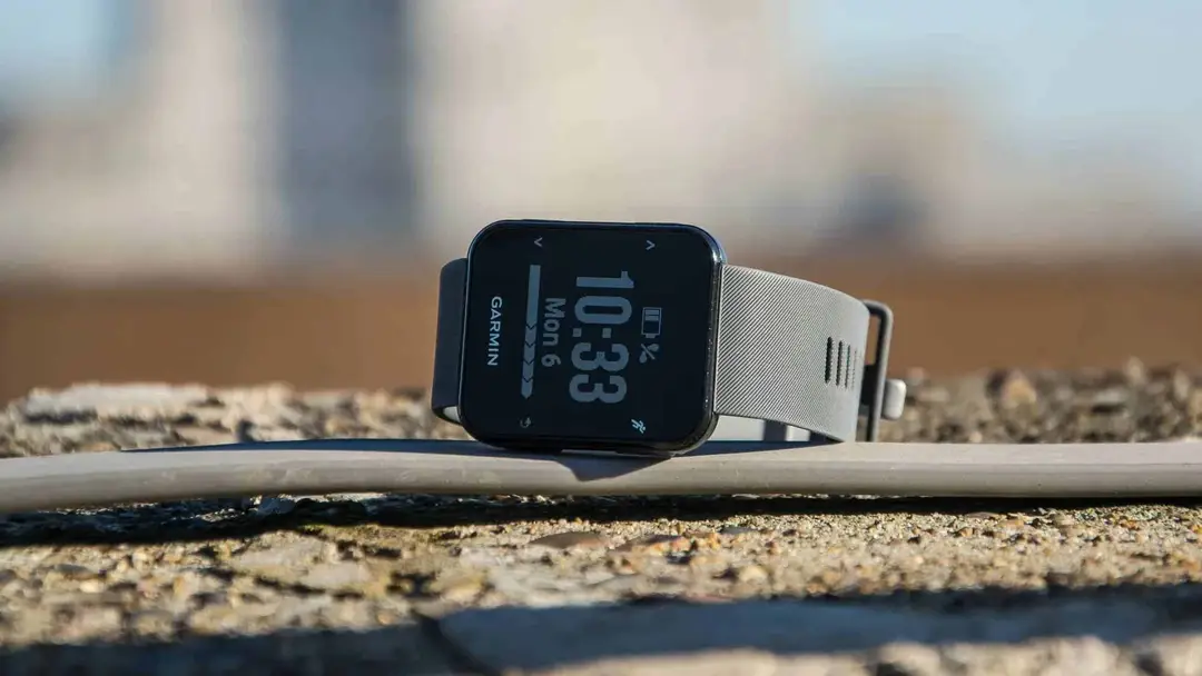 best budget smartwatch 2022 garmin forerunner 30 2