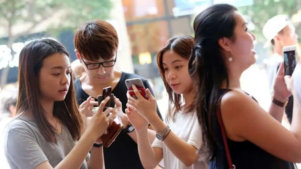 chinese youth phone