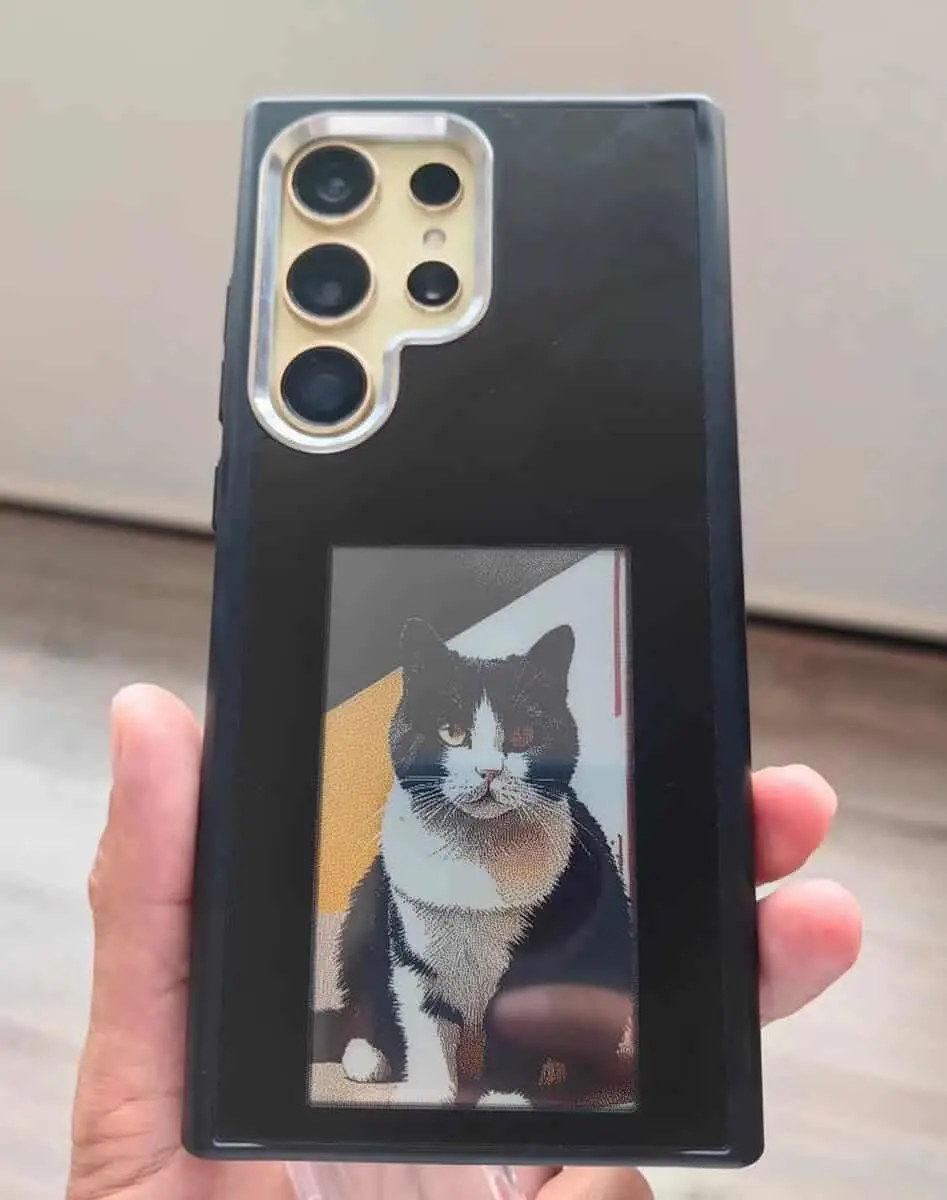 e ink screen on the galaxy s24 ultra case