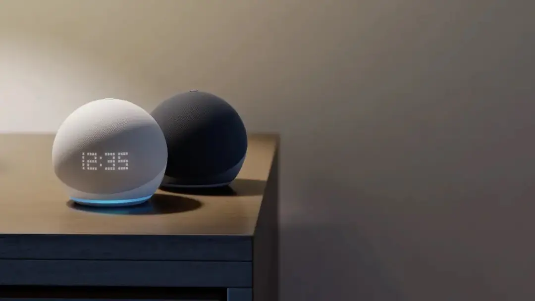 echo dot with clock