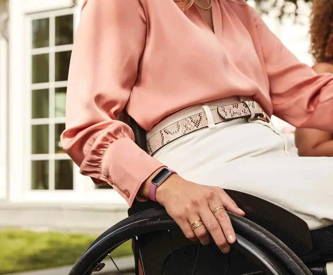 fitbit luxe announcement ars technica 2