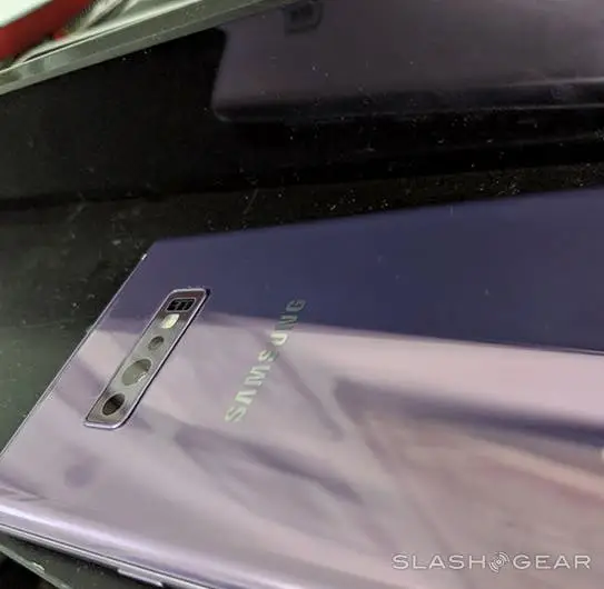 galaxys10 back leak anon