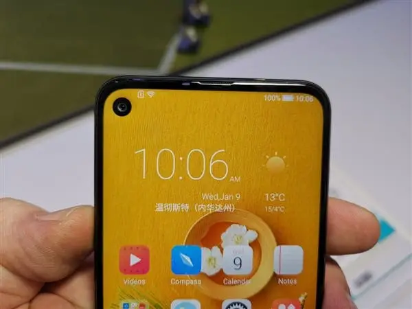 hisense u30
