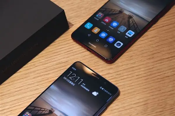 huawei mate 9 agate red and topaz blue 1