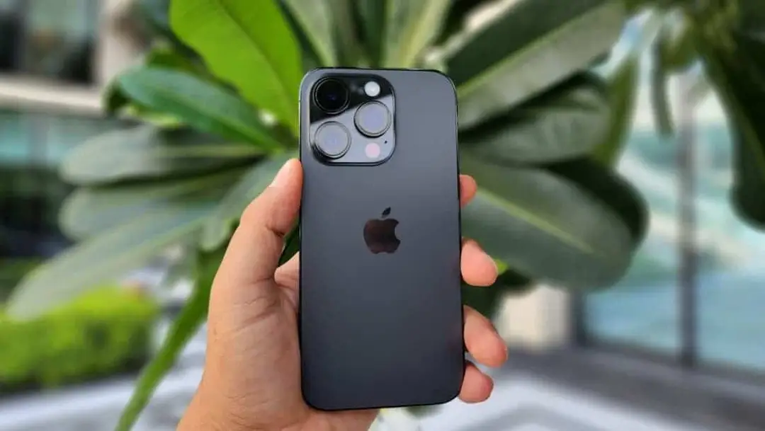iphone 15 pro sales