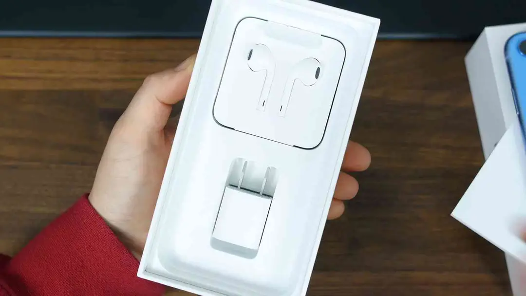 iphone headphones 1