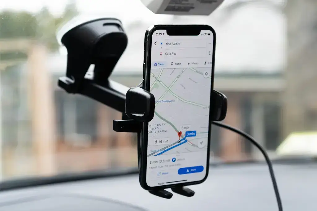 iphone on dashboard