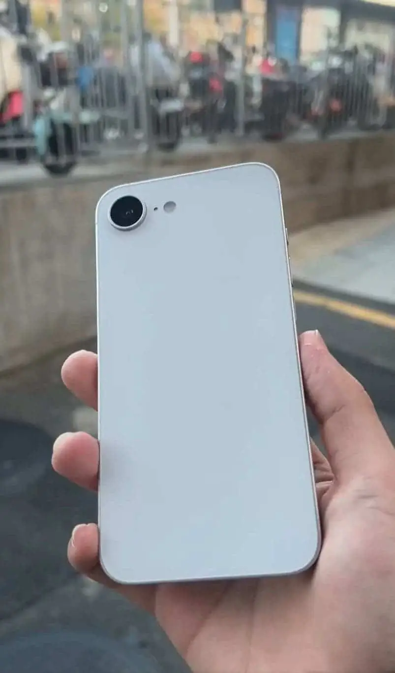 majin bu iphone se 4 mid