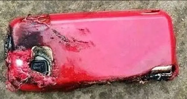 nokia 5233 exploded