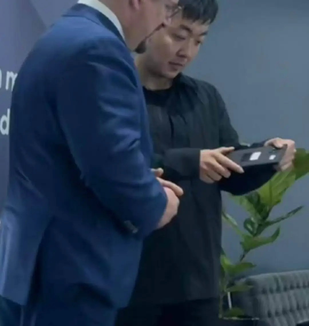 nothing phone prototype carl pei and cristiano amon