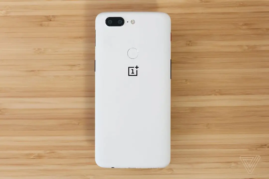 oneplus 5t sandstone white 70
