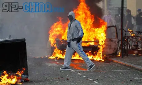 riots break out in north