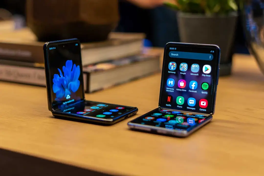 samsung galaxy z flip india 1