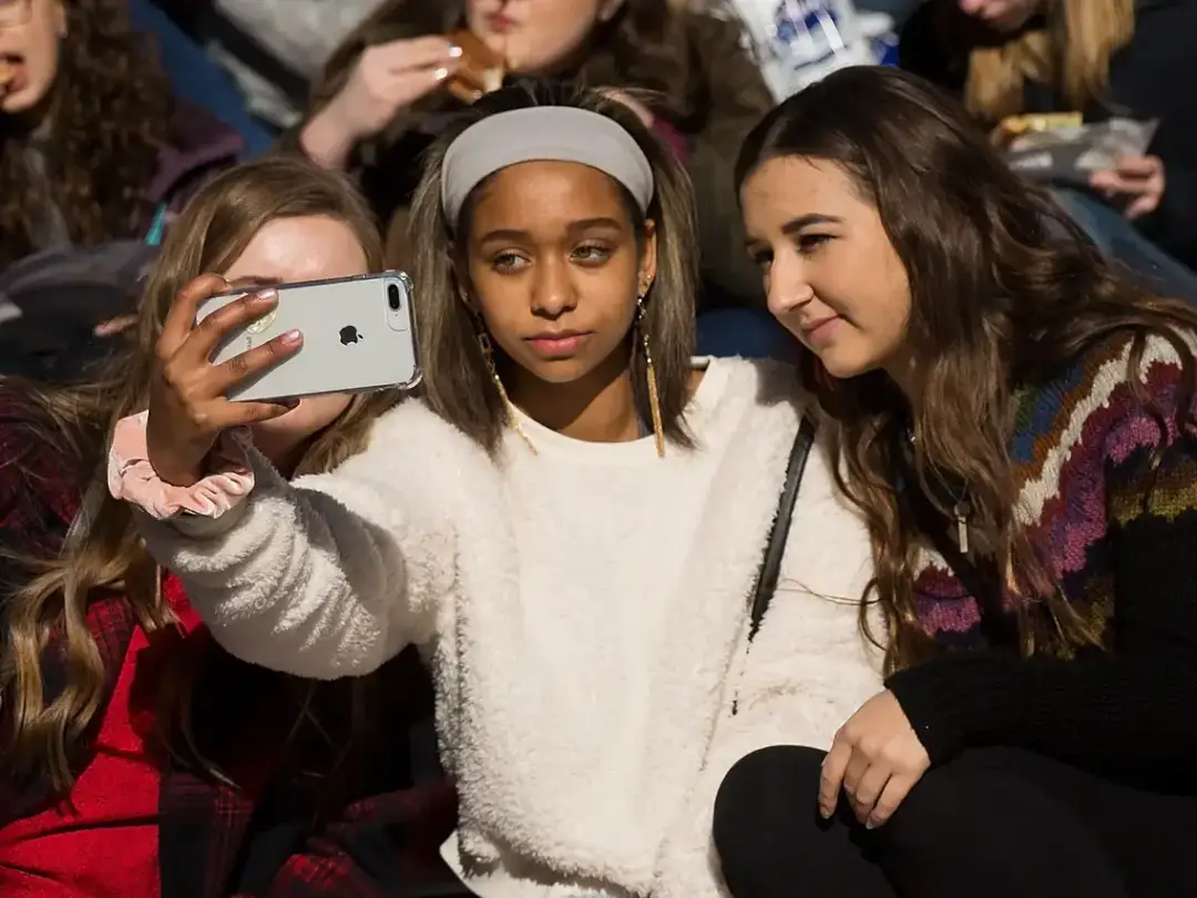teen iphone a