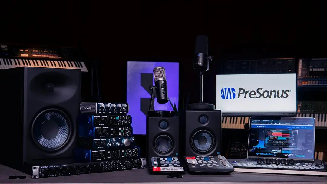 tstudio lv llxg76zyudu unsplash