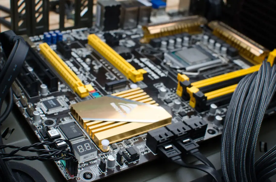 pc motherboard3