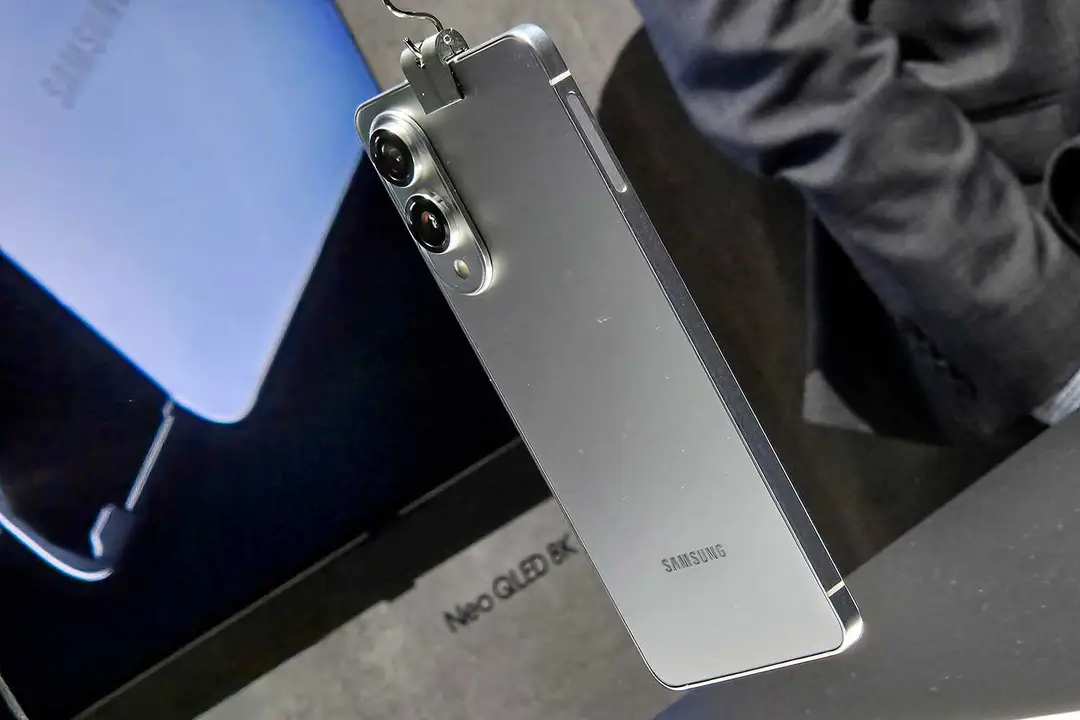 s25 edge1