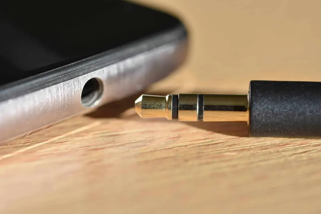 3.5 mm headphone jack