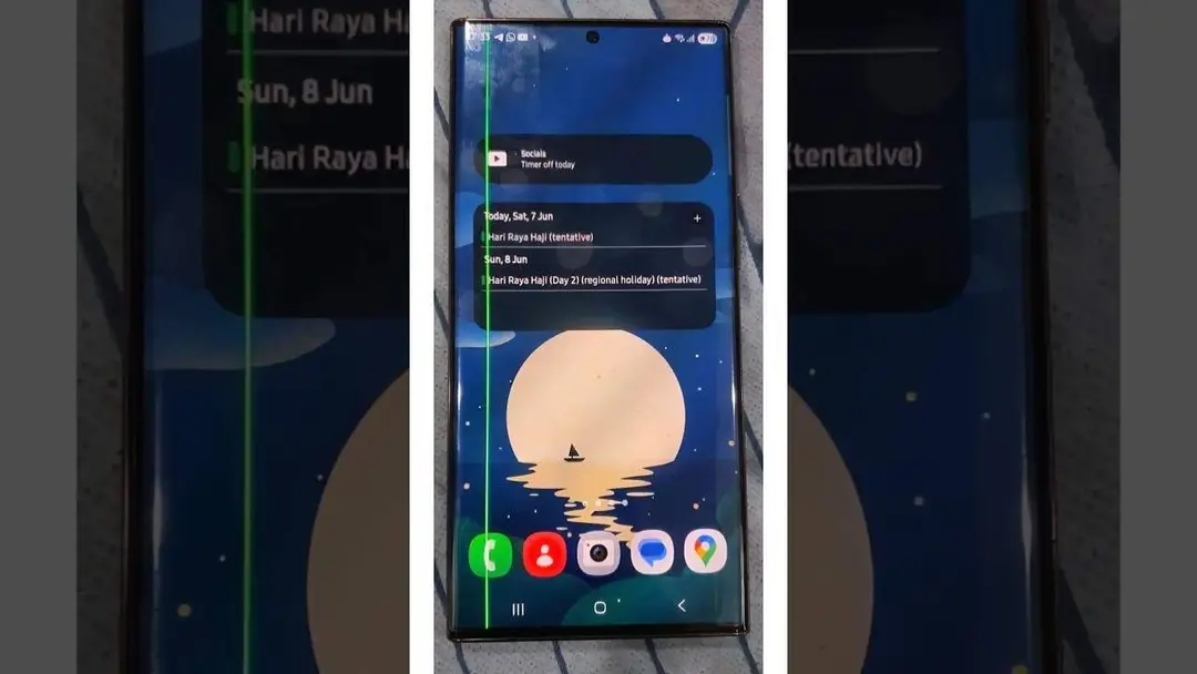 One UI 7 black line bug