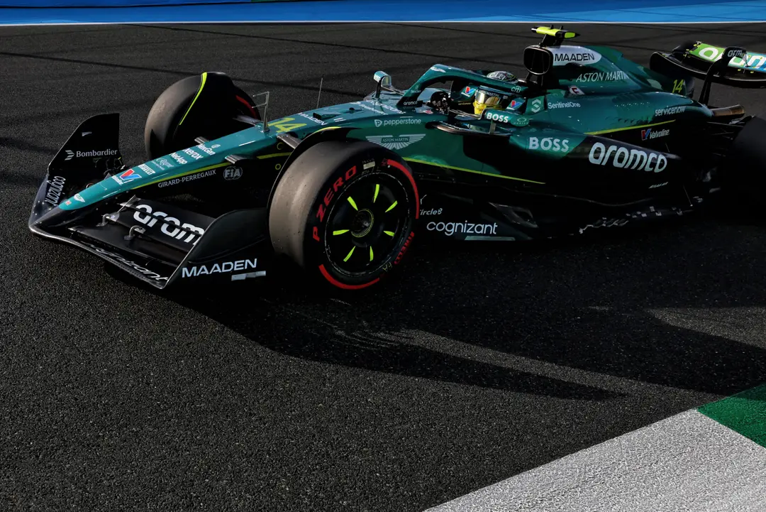aston martin alonso jeddah car