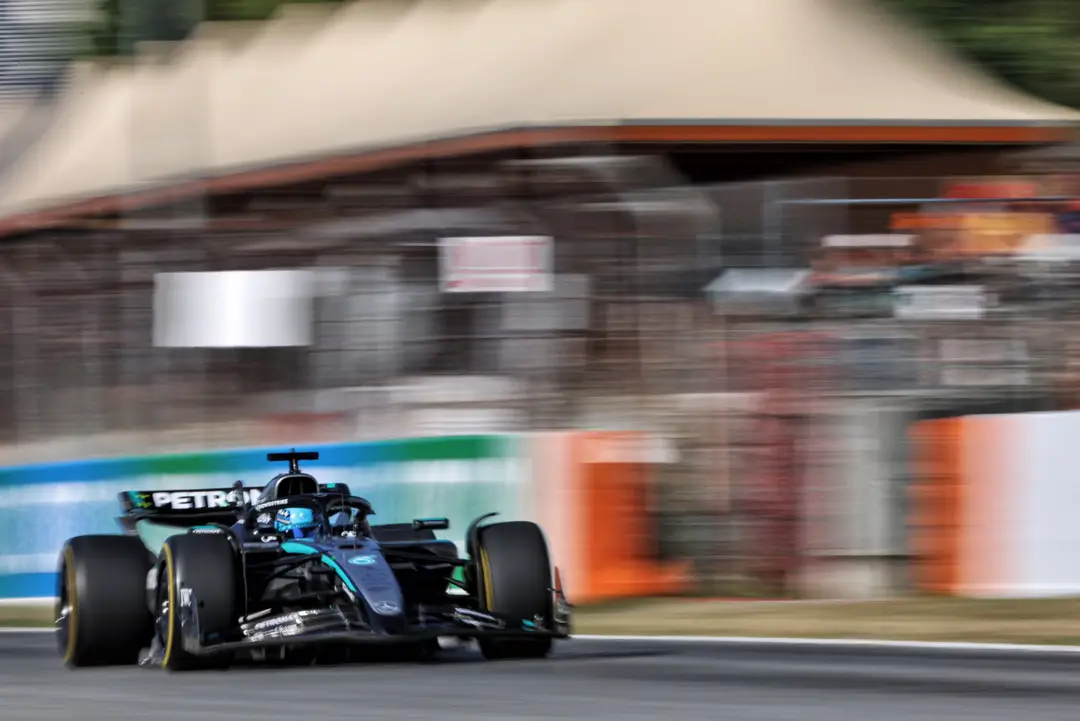 Russell during his long run simulations in FP2 