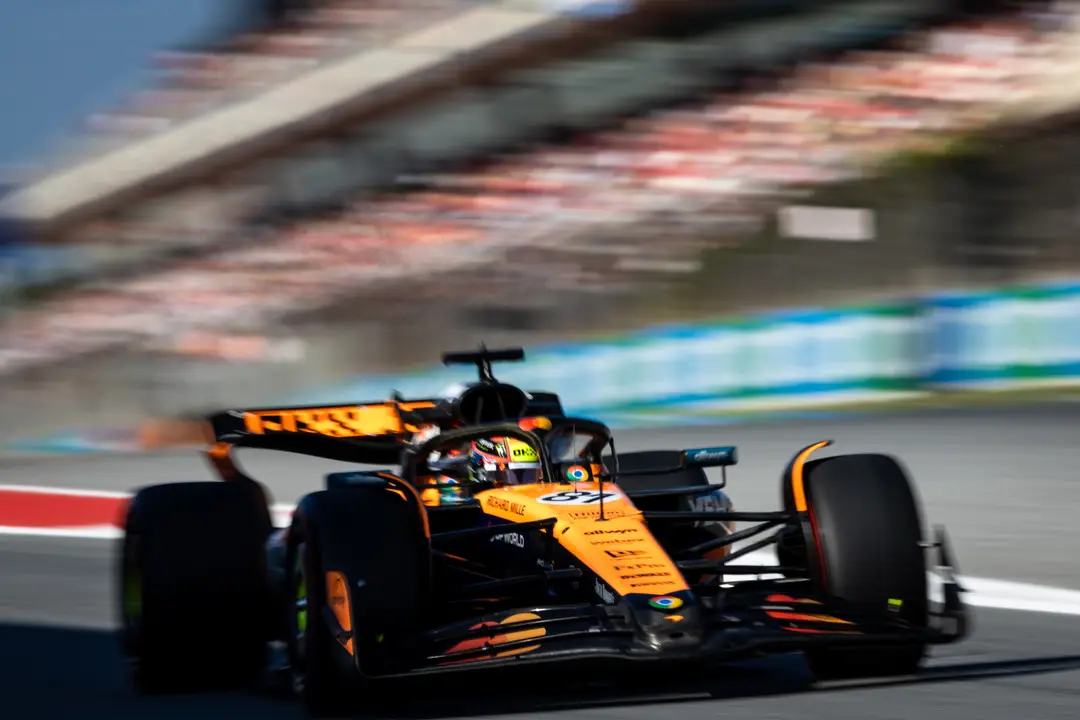 Piastri during FP2 in Barcelona 