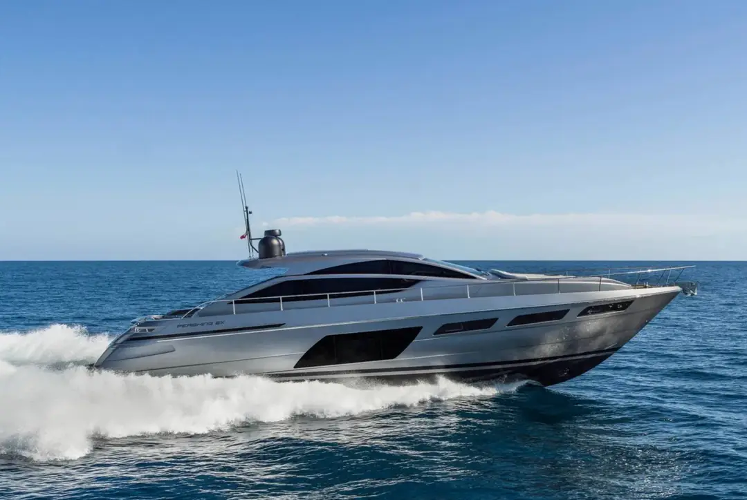 Photo: www.pershing-yacht.com