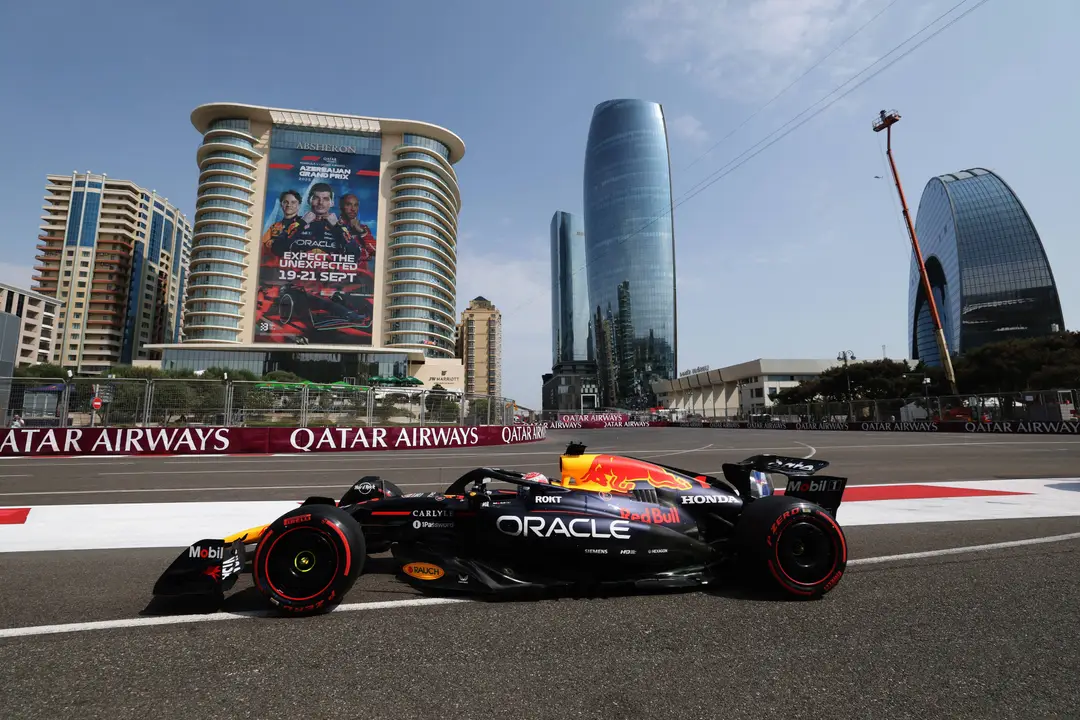 max-verstappen-red-bull-baku