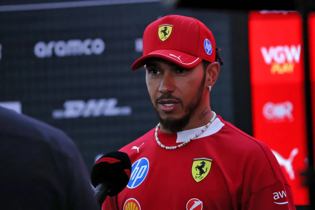 lewis-hamilton-singapore.jpg.