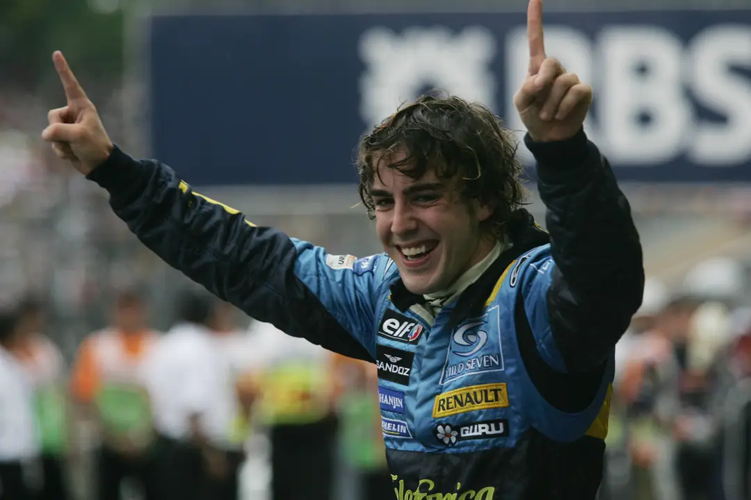 alonso-2005-titel-renault-racepictures-jPEG