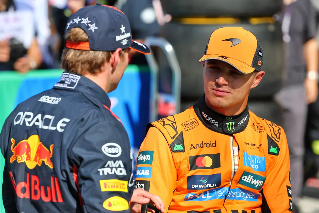 verstappen-norris-mclaren-red bull-racepictures-jPEG