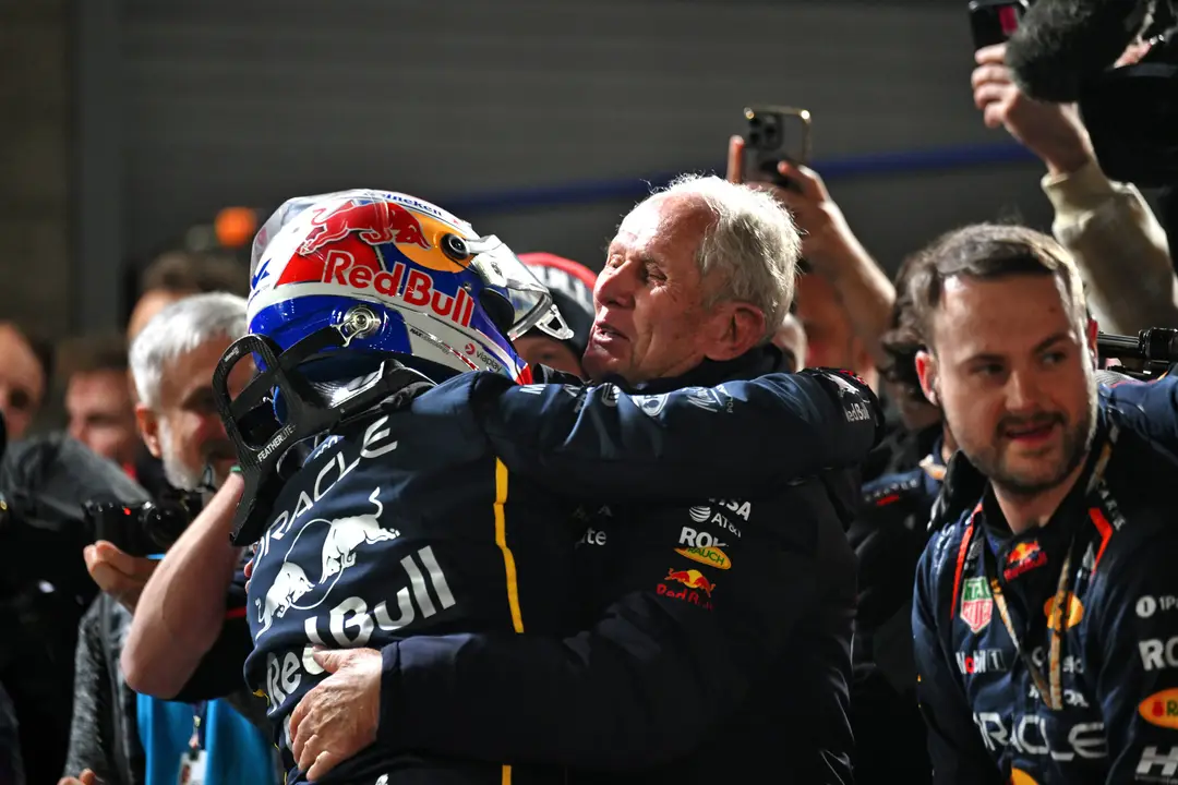 Verstappen-Marko-Las Vegas-Race Pictures
