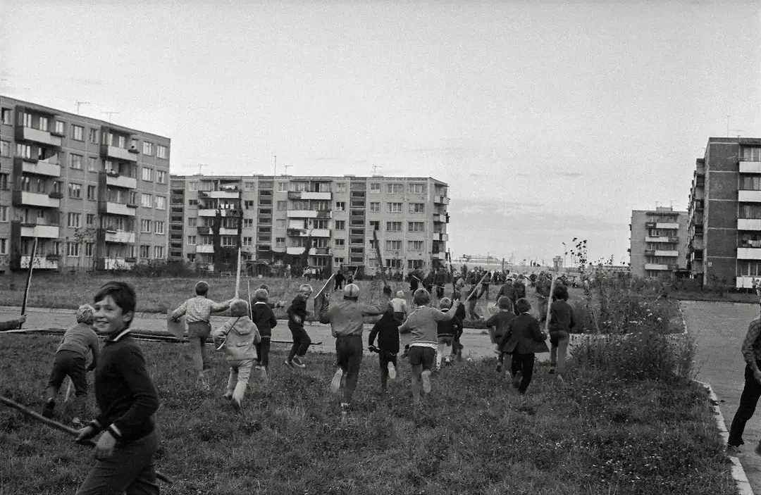 Antanas Zinkevičius, vaikų karas Dainavos mikrorajone 1975 m./NCDM nuotr.