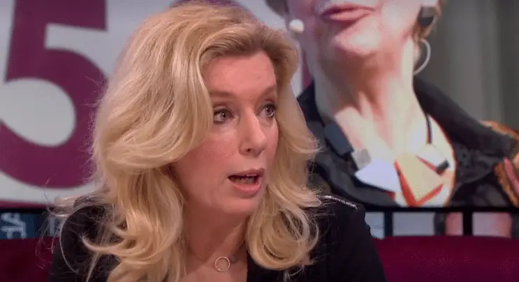 floor bremer pakt liane den haan aan