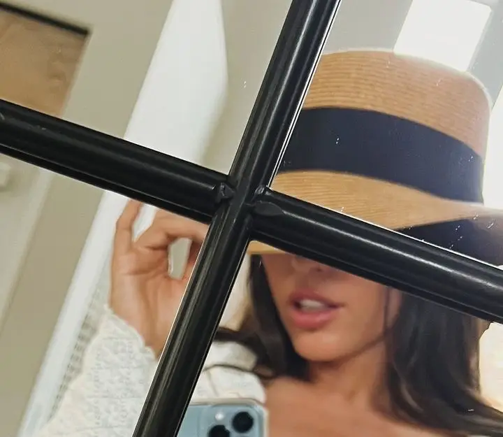 yolanthecabau 3323371815479839014