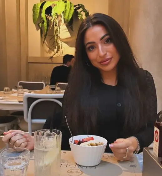 Lale Gül krijgt veel kritiek op nieuwe theatershow!