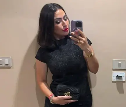 Lale Gül op vakantie