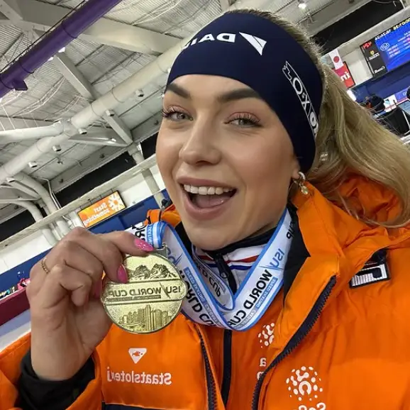 Joy Beune goud