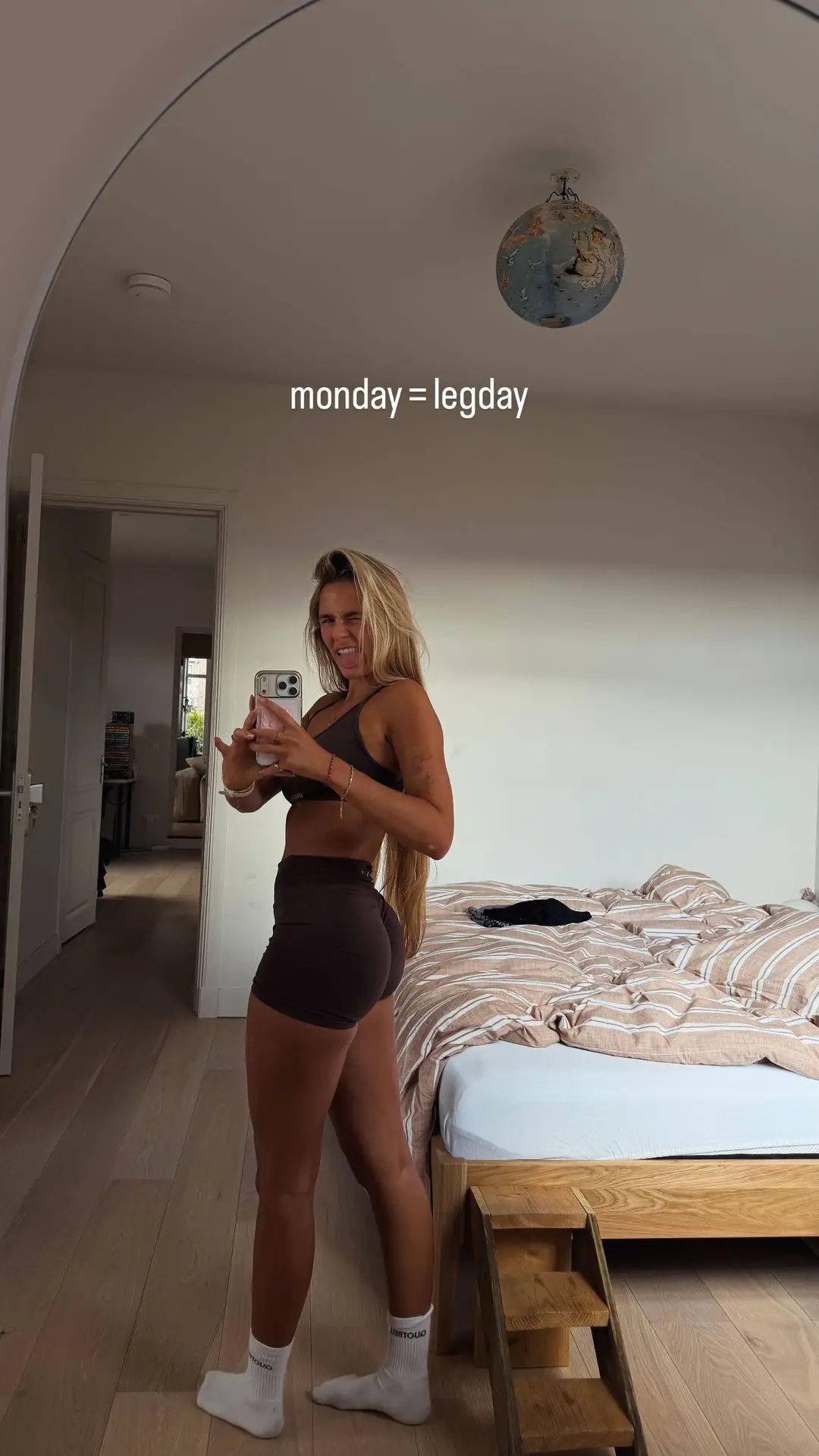 Lies Legdayy