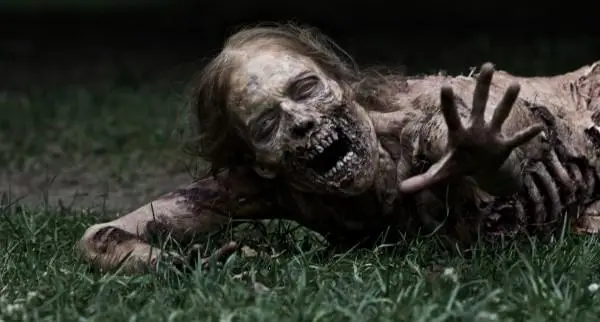 girl zombie the walking dead