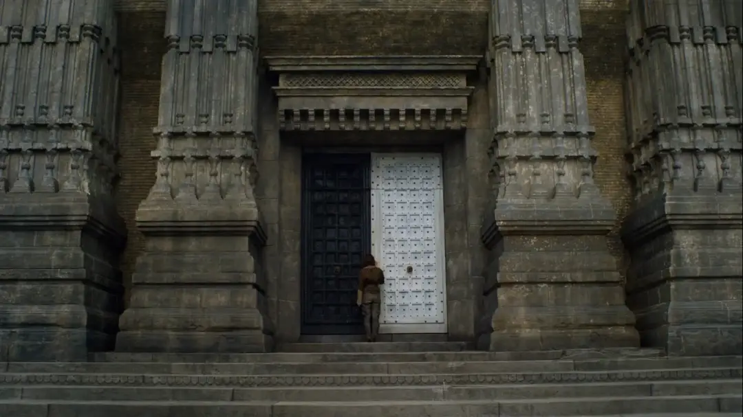 house of black and white