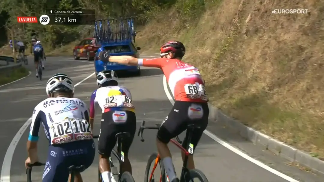 Egan Bernal hat während der Etappe sehr gelitten