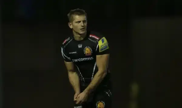 EXETER, ENGLAND - OCTOBER 24: Gareth Steenson of Exeter Chiefs lines up to kick a penalty during the Exeter Chiefs v London Irish Aviva Premiership Match at Sandy Park on October 24, 2015 in Exeter, England. (Photo by Getty Images)