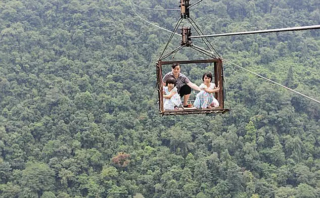 23effb5300000578 2868407 terrifying villagers from mountain top settlement travel along 1 m 29 1418228074103