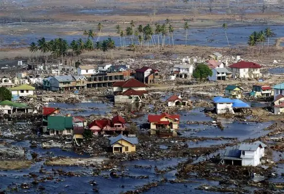 getroffen landen herdenken tsunami1419151936 584x400