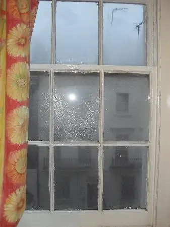 las ventanas todas sucias