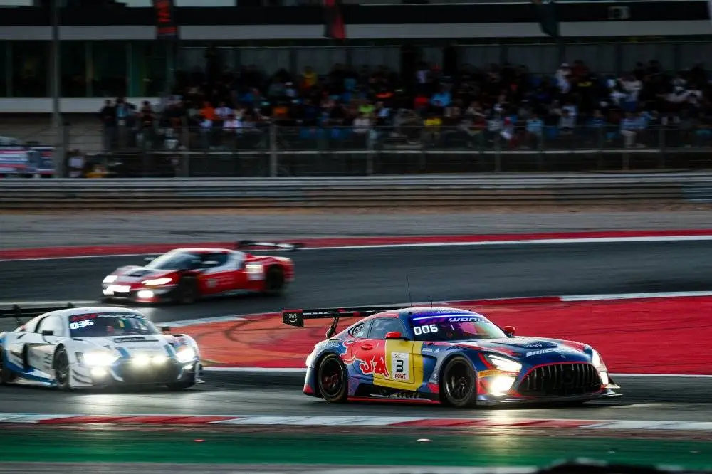max-verstappen-franz-hermann-ben-barnicoat-chris-lulham-gt3-gt-world-challenge-europe-portimao-zaterdag-5