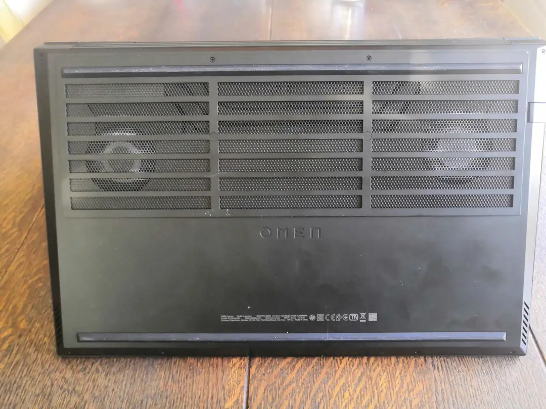 hp omen 15 bottomf1612538795